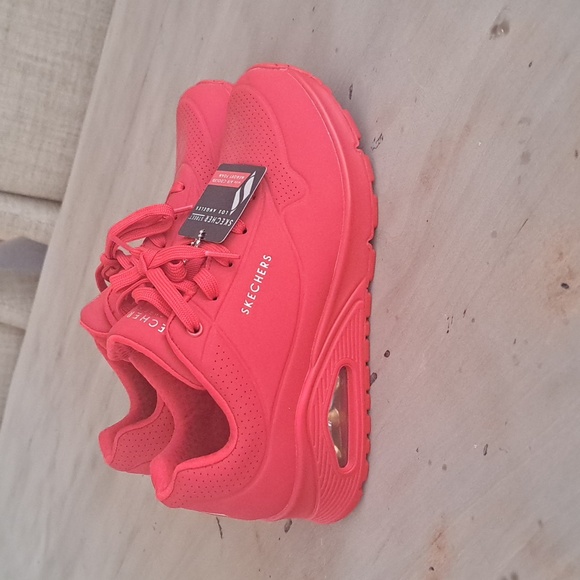 Shoes - Picture 3 of 7